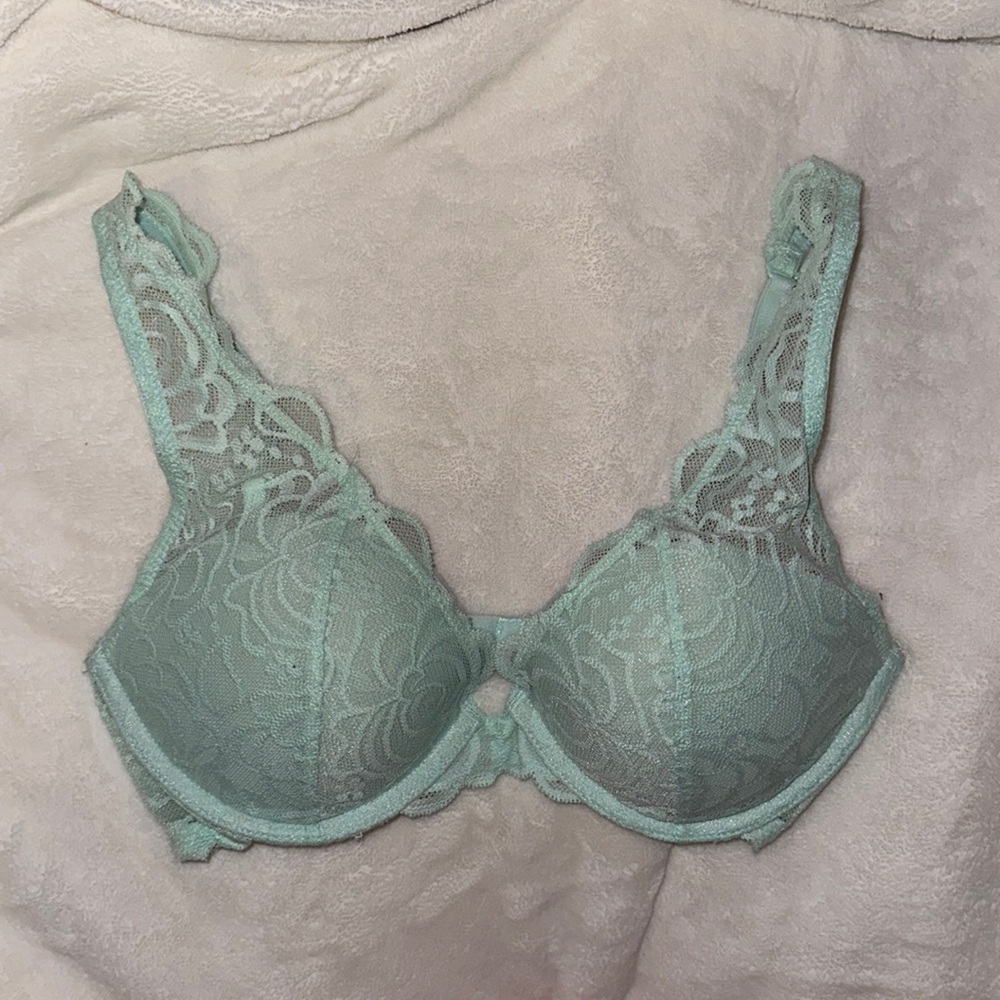 Victoria’s Secret PINK push up  padded lace blue bra 32c